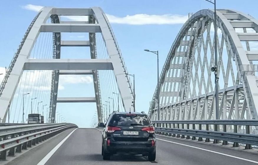    «Разрушительная атака повредила Керченский мост в Крыму, российская армия потрясена»: Daily Express