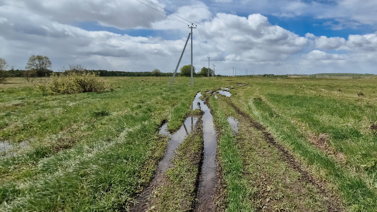 Поговорку "чем круче джип, тем дальше идти за трактором" не стали на себе испытывать)