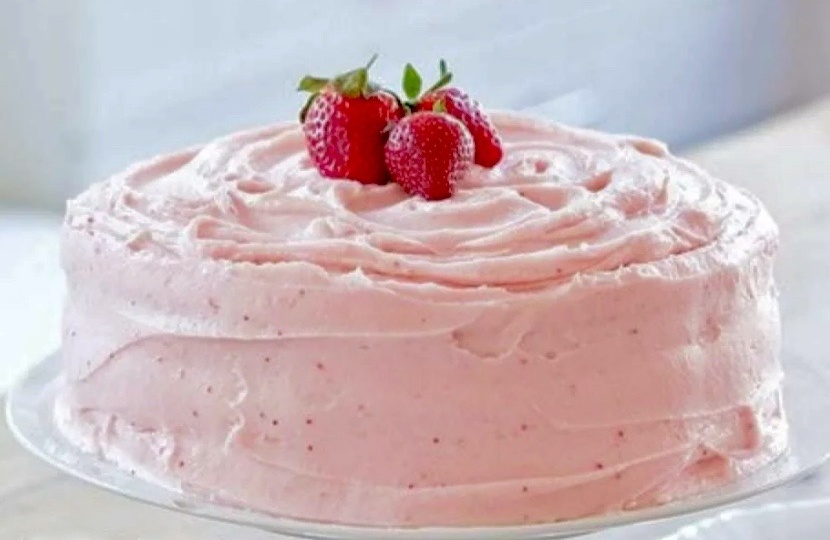 Клубничный торт который нужно прятать! Иначе отнимут и съедят🍓😋