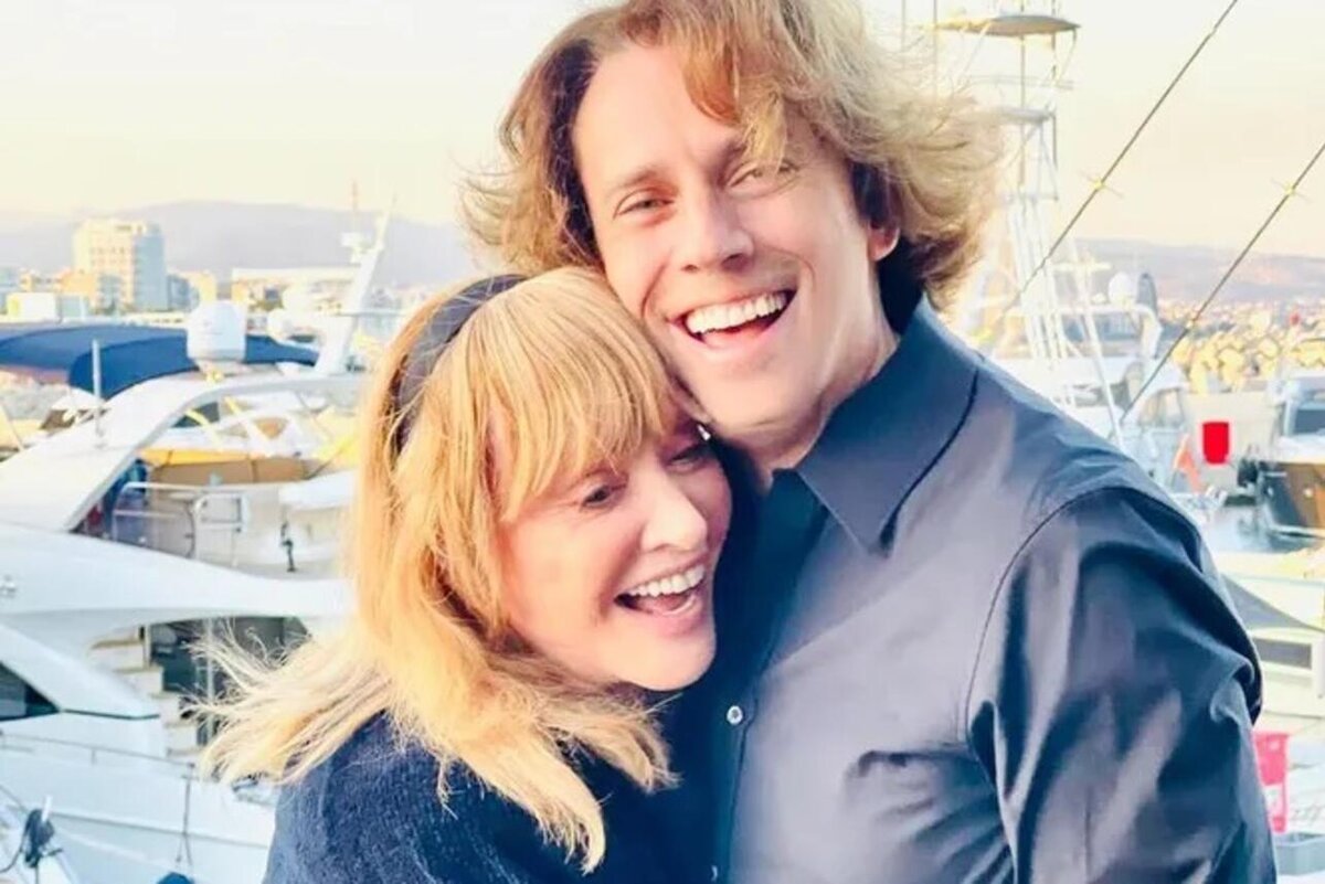    Алла Пугачева и Максим Галкин Социальные сети