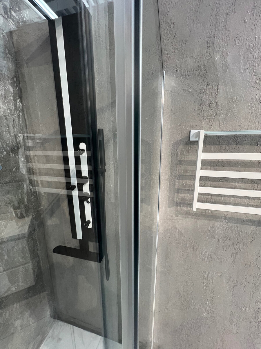 Толщина стекла 8 мм.