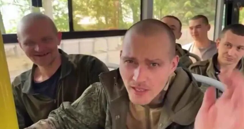 РОССИЙСКИЕ ВОЕННЫЕ ВЕРНУЛИСЬ ДОМОЙ ИЗ УКРАИНСКОГО ПЛЕНА. ФОТО: @T.ME/SHOT_SHOT