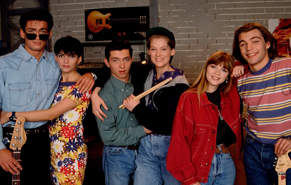 В 90-е годы французский молодежный сериал "Элен и ребята" был настоящим хитом.