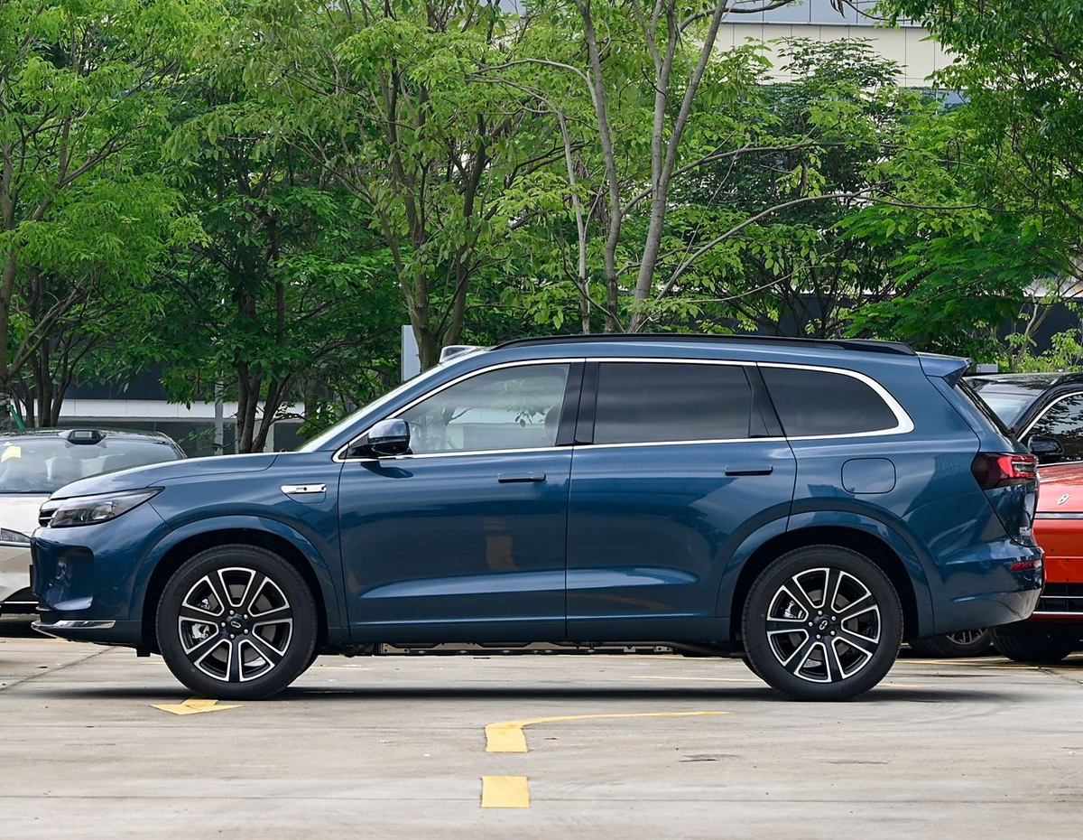 Изменения внешнего вида Aito M7 Ultra после обновления 