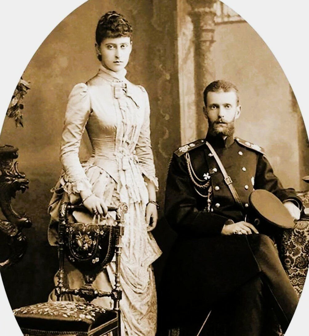 Дядя царя с "супругой"