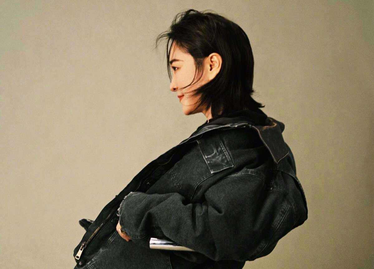    Prada назвал китайскую актрису и комикессу Цзя Лин новым амбассадором бренда (фото 2)