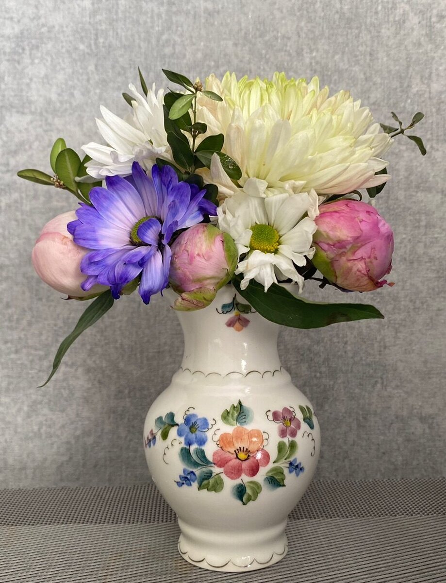 Ваза с цветами. Фото автора