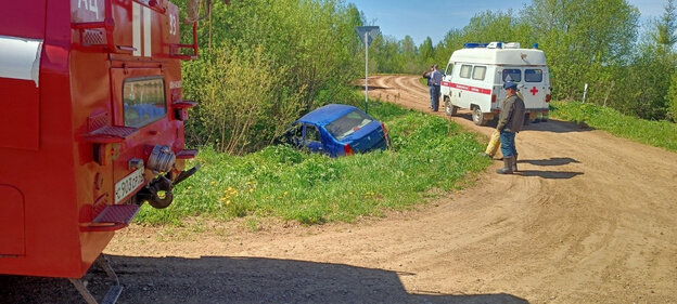    В Афанасьевском районе иномарка улетела в кювет. Есть пострадавшие