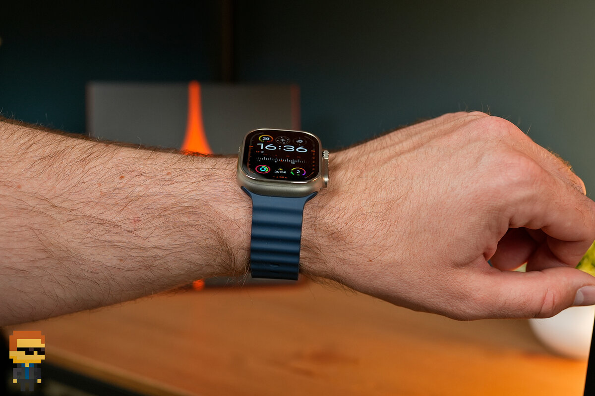 Не так давно вы выбирали гаджет, на который я должен был делать обзор — победителем стали умные часы Apple Watch Ultra 2. Как обещал — я купил данный девайс, и вы сейчас можете прочесть этот обзор.-2