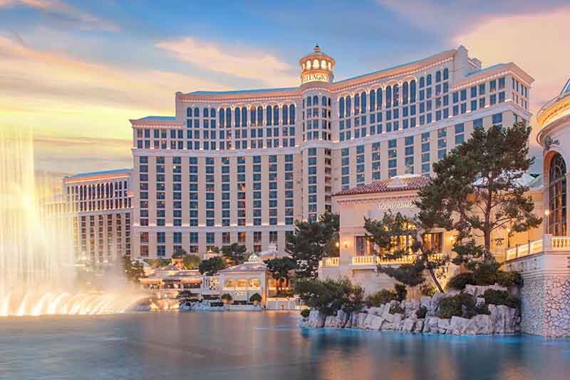 При этом, более половины покупателей предпочитают готовое жилье.