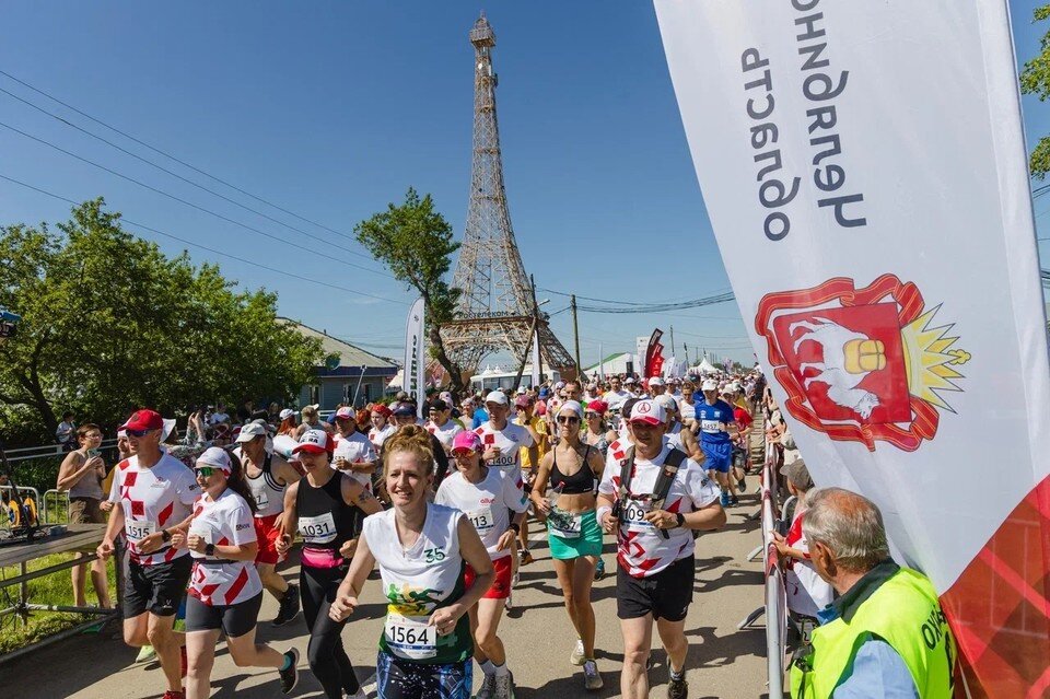    В забеге полумарафона приняли участие 2200 любителей и профессионалов. Илья БАРХАТОВ