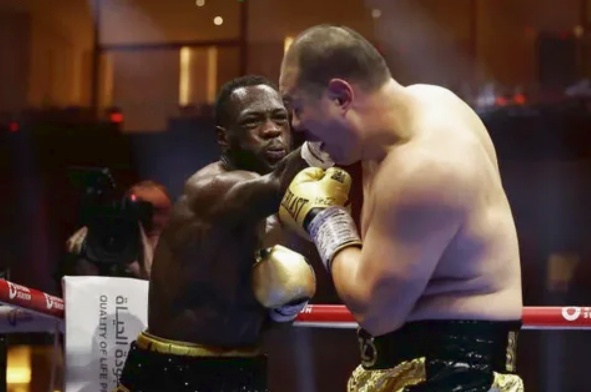 Попытка Деонтея Уайлдера атаковать справа