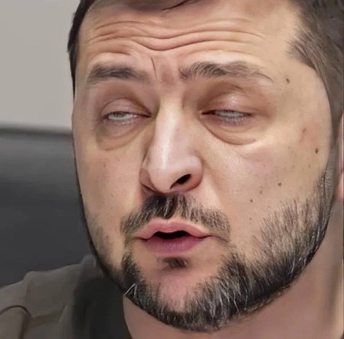 Смех в зале...Комментарий к посту " Зеленский рвётся к Путину"...