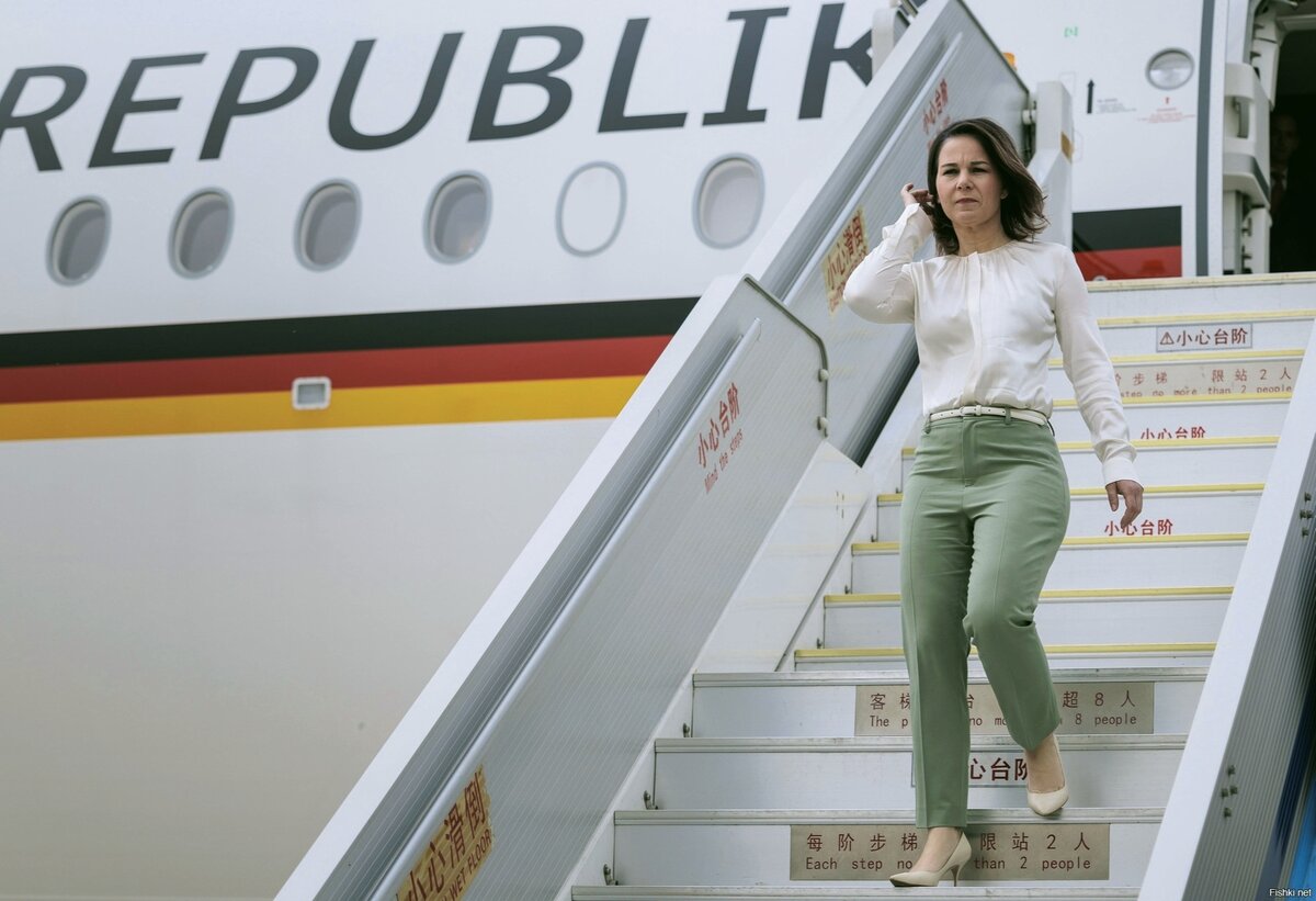 Из открытых источников в интернете. А.Бербок.