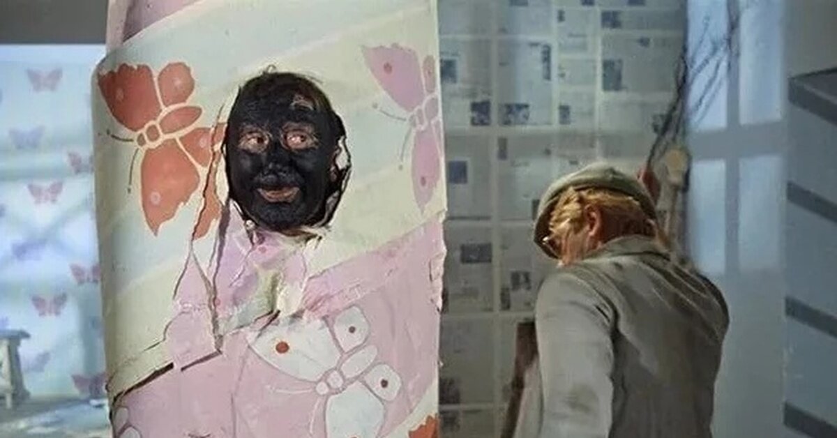 "Надо, Федя, надо!" - кадр из фильма "Операция "Ы" или новые приключения Шурика" - эпизод "Напарник". гениальный А.Смирнов в роли Феди и А.Демьяненко в роли Шурика