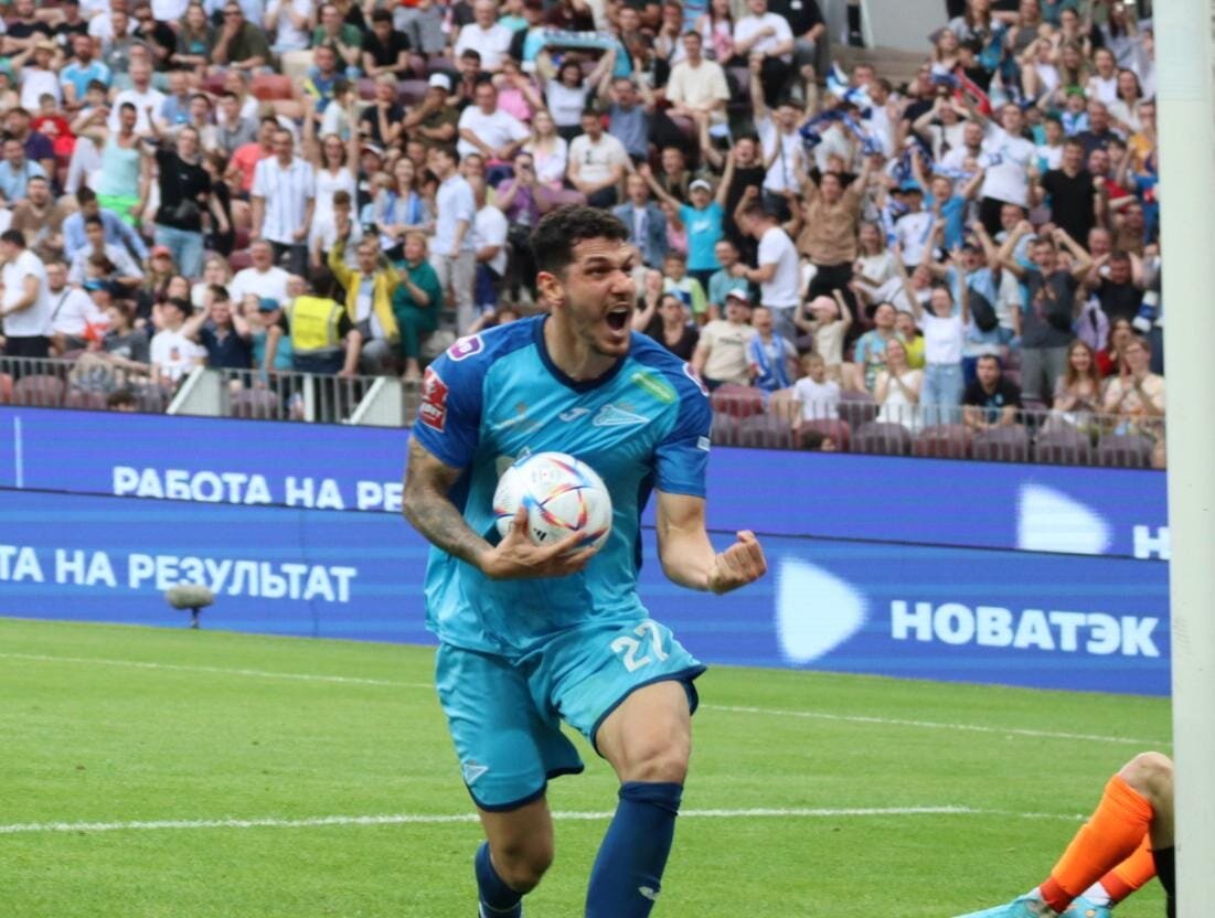    Требл «Зенита»Алексей Андрианов