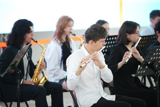 Листайте вправо, чтобы увидеть больше изображений