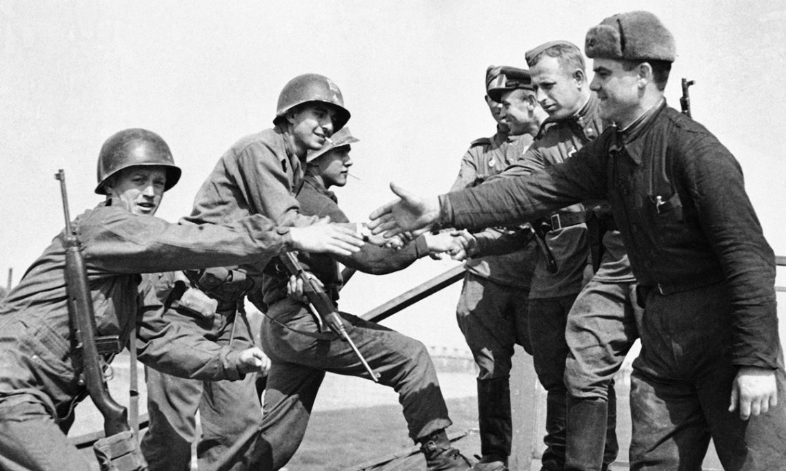 Встреча на Эльбе 25 апреля 1945 года. 