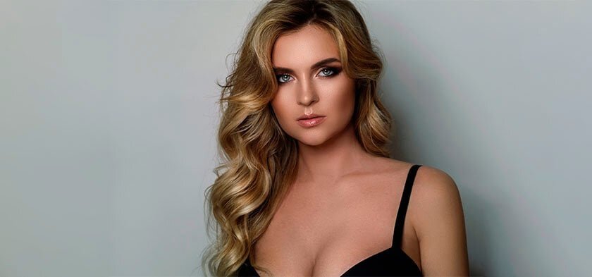 Фото: https://www.loreal-paris.ru/-/media/project/loreal/brand-sites/oap/emea/ru/articles/okrashivanie-volos-2022/min_shutterstock_1756257515.jpg?h=393&w=840&la=ru-ru&rev=f40b1598050546899d98ebb5d5721624&hash=C69EC351D6AD90A7834D1583F414AF24F6EC28F2