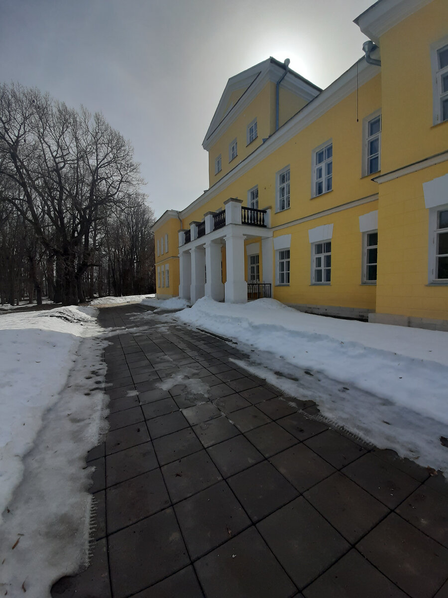 Усадьба Голицыных в Симах