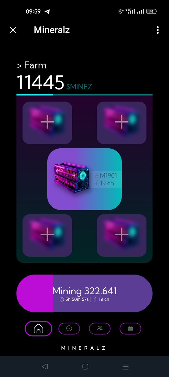 Майнинг на главном экране. Многое еще находится в разработке. Скоро добавят ежедневные награды, сквады и много другое