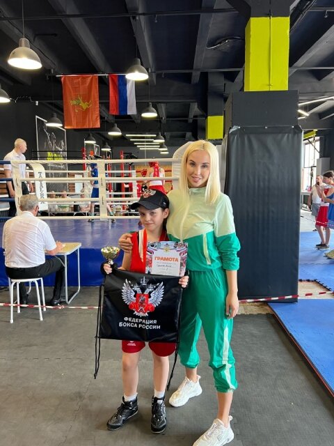    Ивановские боксерши показали красивый бокс во Владимире
