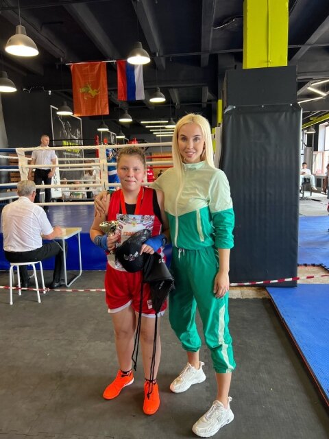    Ивановские боксерши показали красивый бокс во Владимире