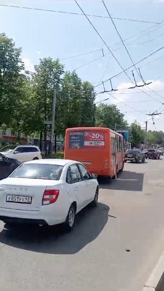    В Кирове изменили троллейбусные маршруты из-за обрыва проводов