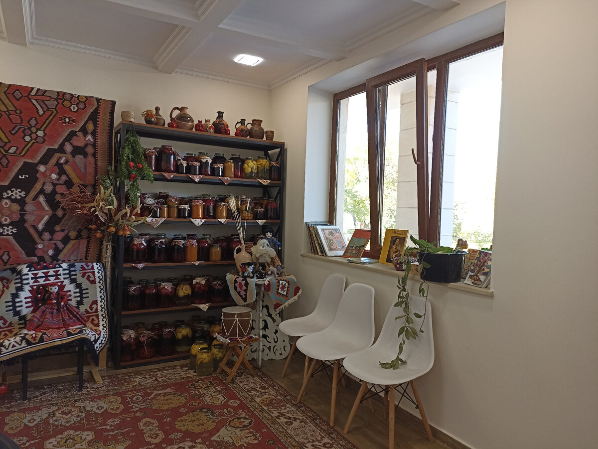 своеобразный погребок