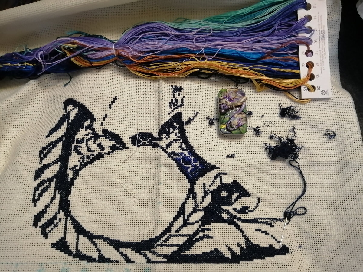 Первые вышитые и распоротые крестики 