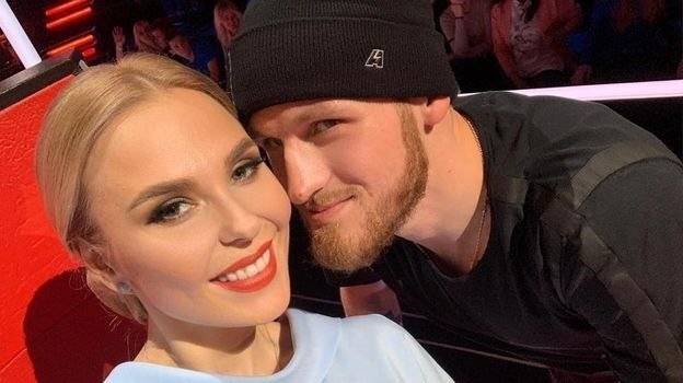 Певица Пелагея и хоккеист Иван Телегин