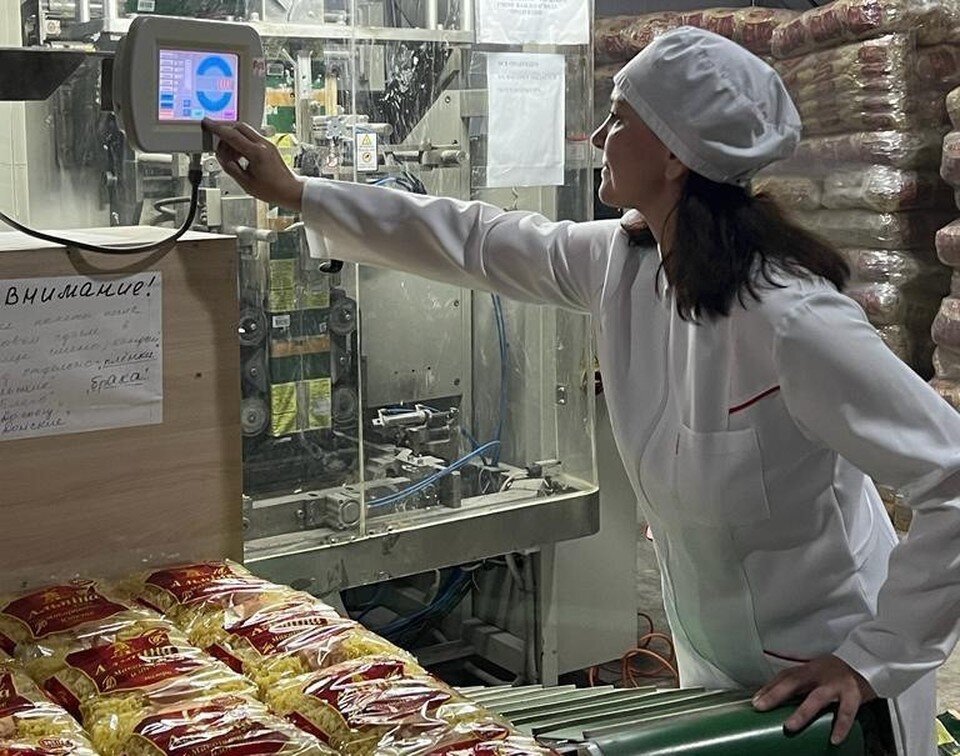    Макаронная фабрика в Луганске Александра АНТОНОВА