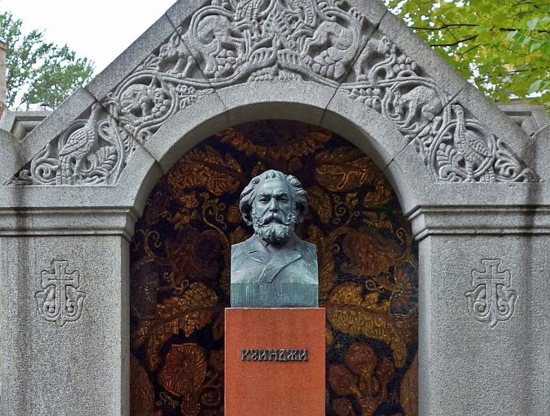 А в щусев памятник