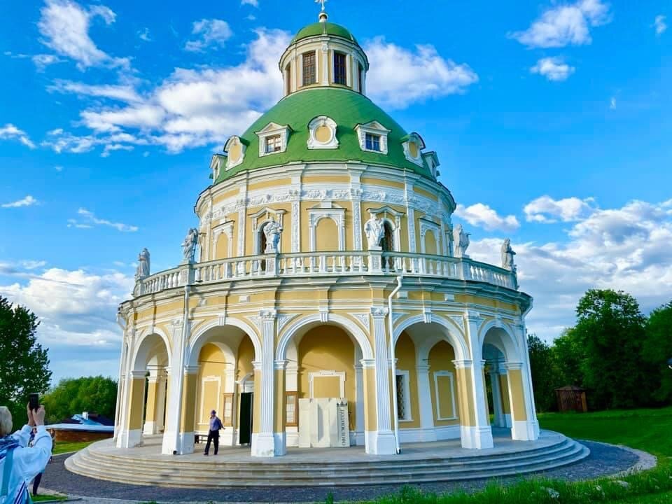 Церковь Рождества Богородицы начала XVIII в.— православный храм в селе Подмоклово Серпуховского района Московской области