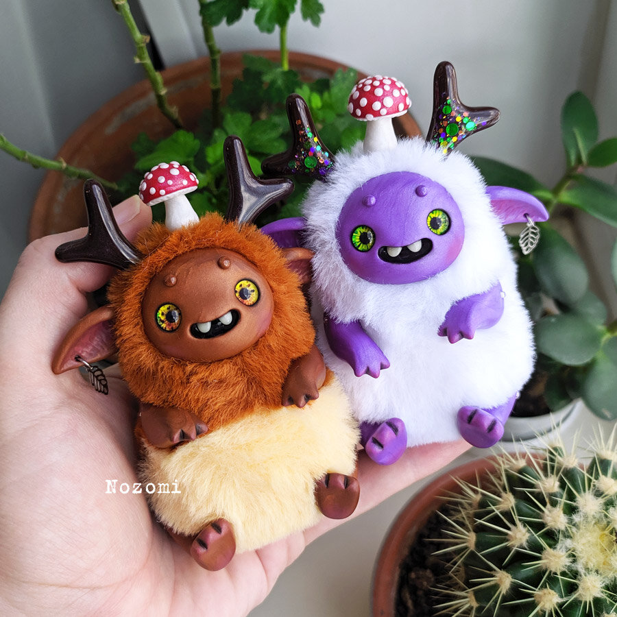 Лесной дух и дух снежного леса с волшебными мухоморчиками