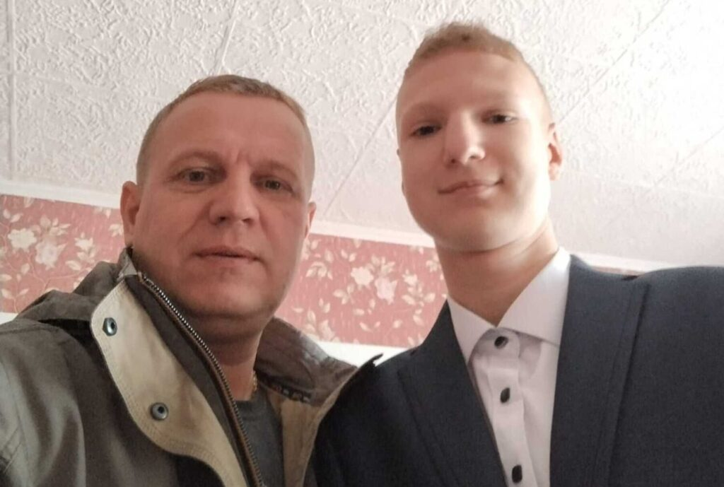 Кирилл с папой