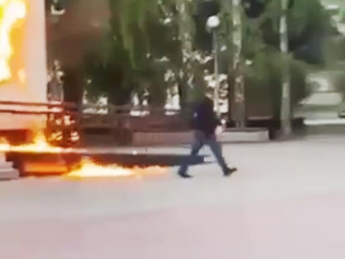    Попытка поджога храма в Тюмени© Кадр видео очевидца