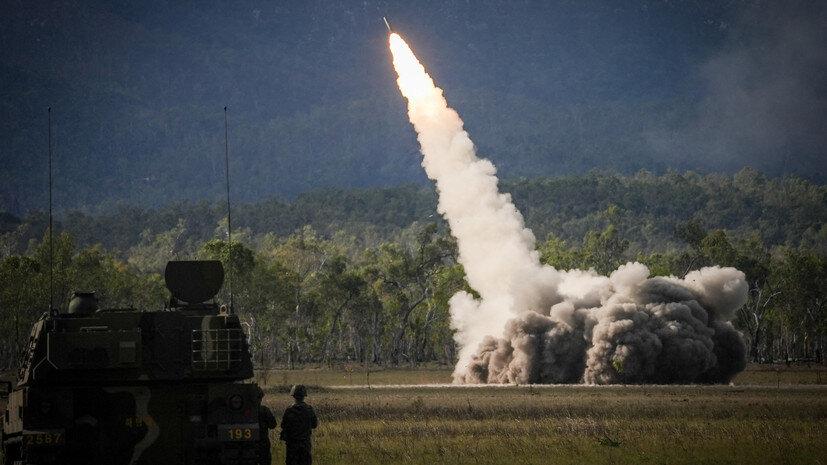     Реактивная система залпового огня (РСЗО) HIMARS, применяемая ВСУ в зоне СВО AFP ANDREW LEESON