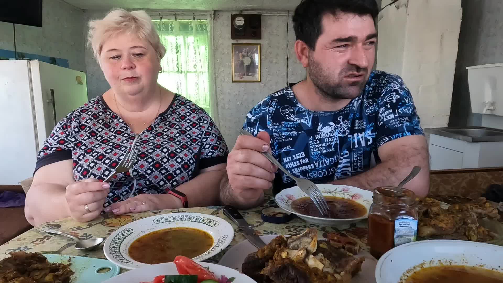 МУКБАНГ Пробуем куски мяса приготовленные в тандыре.