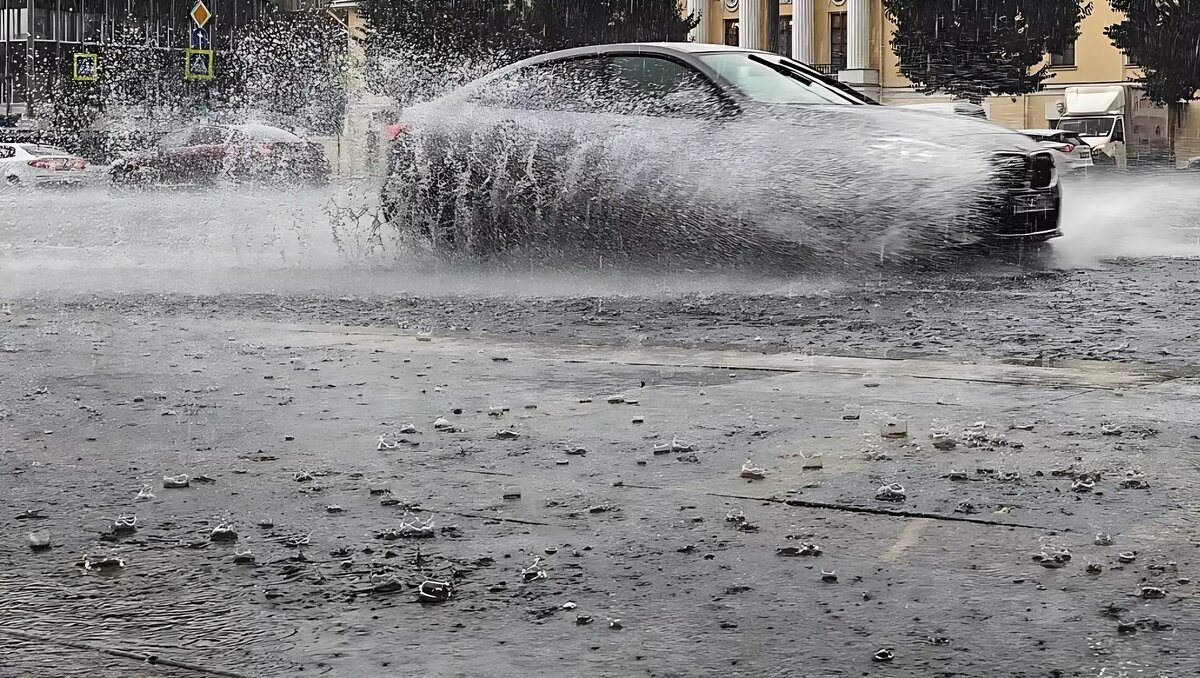     Источник: Тверская, 13