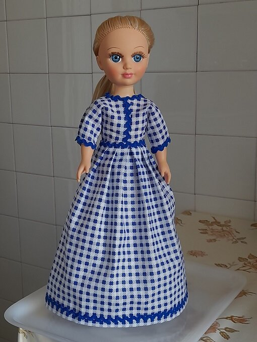 Классическое летнее платье из ситца для куклы Анастасии. Июнь, 2024. 