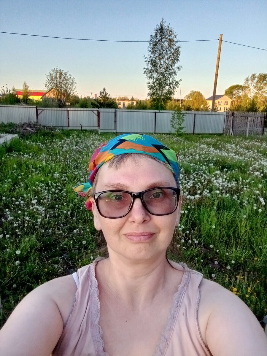 Оставили одну😆