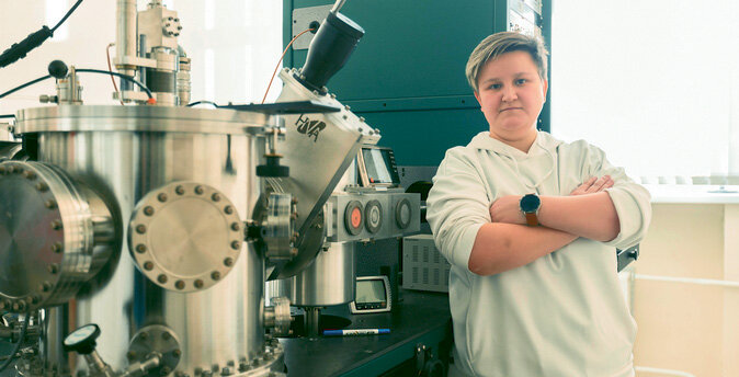 Младший научный сотрудник отдела магнетизма твердых тел УрФУ Виктория Мальцева. Фото Оксаны Мелещук, УрФУ 