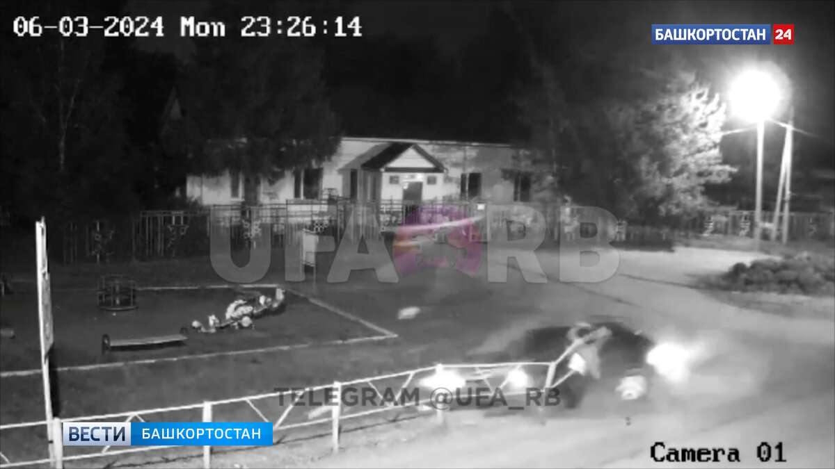    Хотел помешать пьяному другу: машина с сидящим на капоте человеком снесла ограждение под Уфой