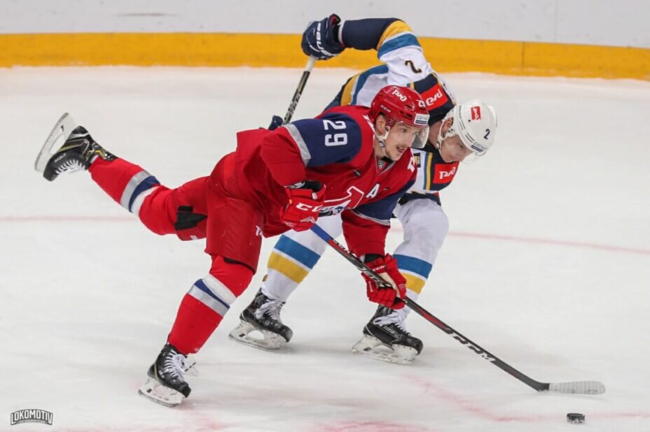    Нападающий Егор Аверин покинет «Локомотив» после 12 сезонов. Фото: ХК «Локомотив»