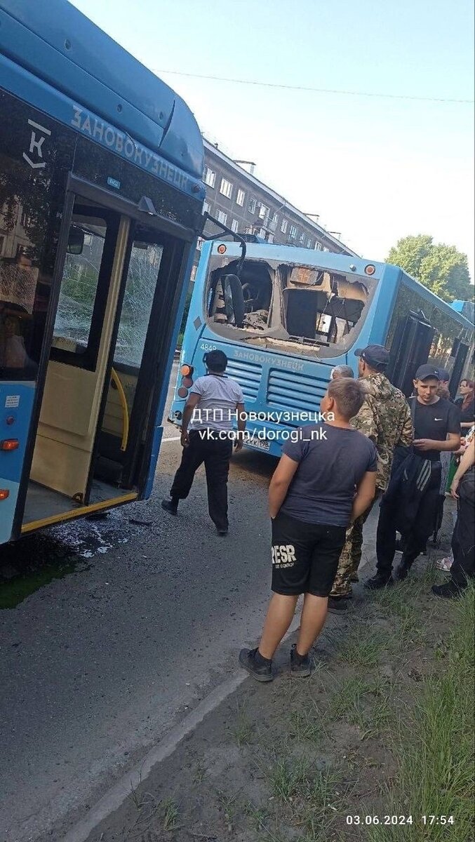 В Новокузнецке пассажир пострадал в результате столкновения двух автобусов  | КП-Кемерово | Дзен