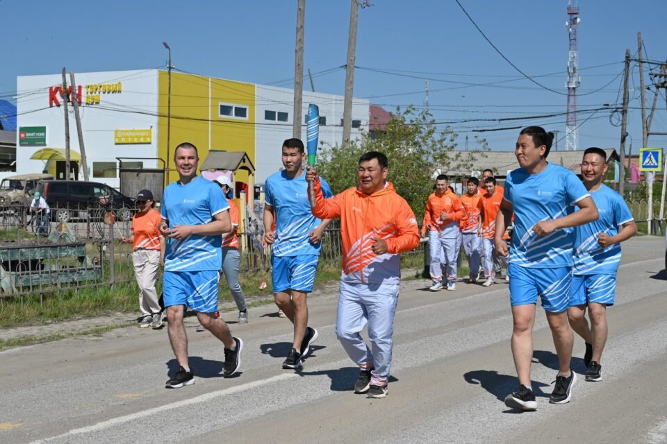    Фото с сайта sakha.gov.ru Айаал Аргунов