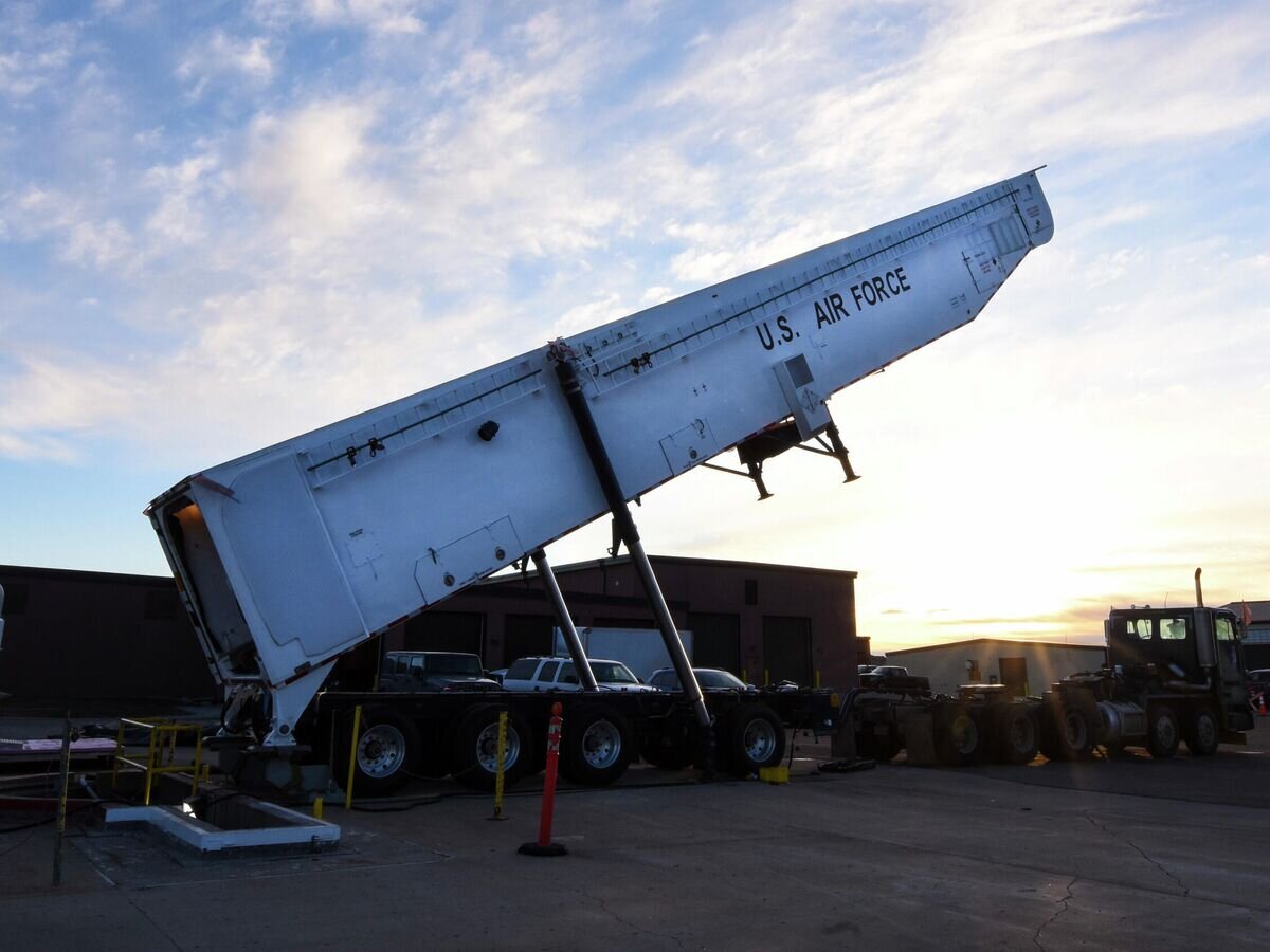 США провели тестовый пуск межконтинентальной баллистической ракеты  Minuteman III | РИА Новости | Дзен