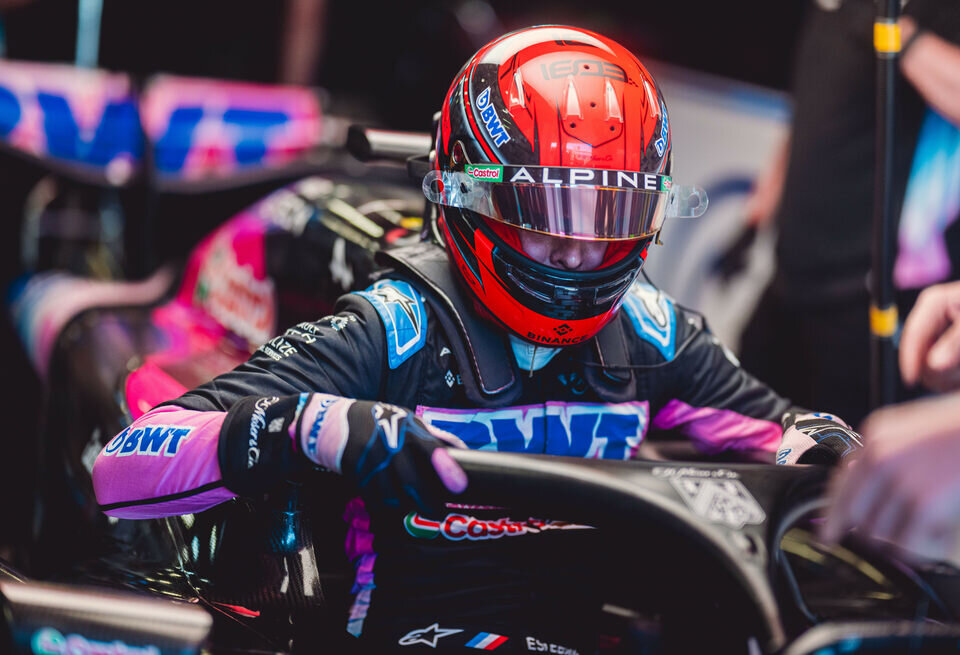    «Еще один хороший человек покидает команду». Инженер об уходе Окона из AlpineAlpine