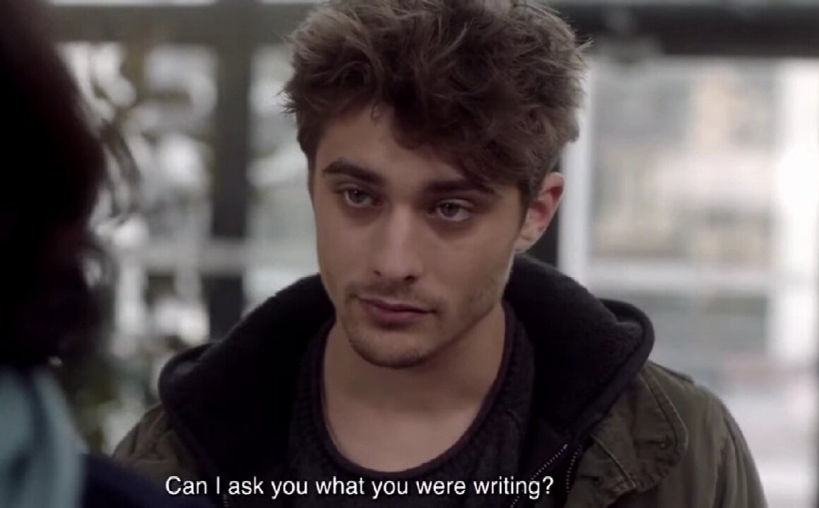 Главный герой - Хьюго. Образец редкой мужской привлекательности (скрин картинки сделан автором).